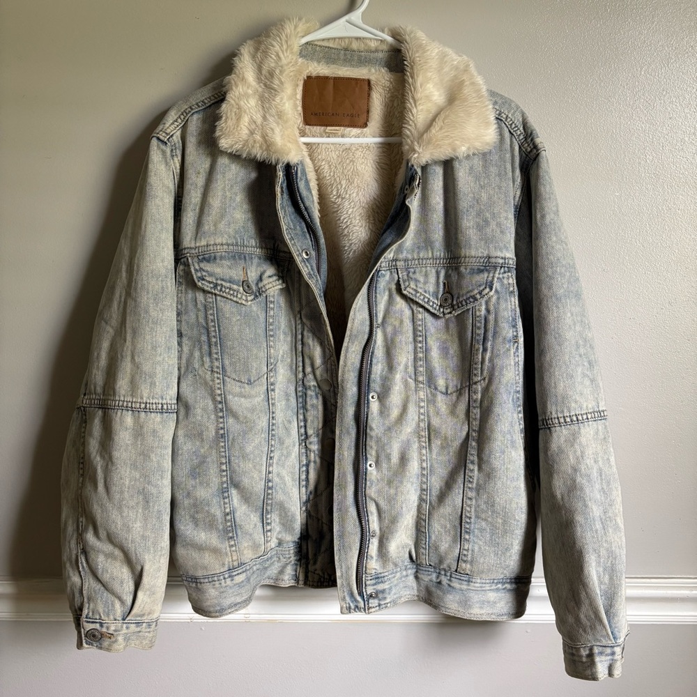 American Eagle Outfitters Light Wash Sherpa Jacket